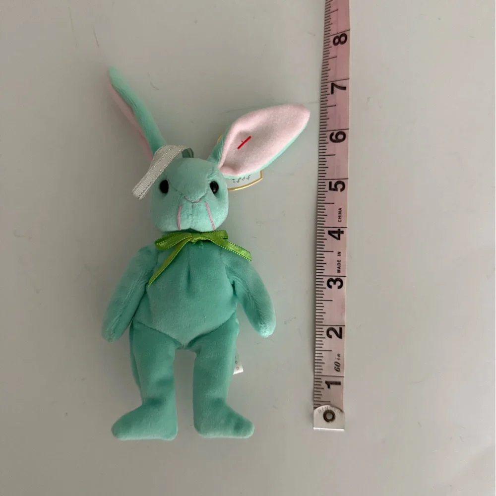 2001 Hippity the Rabbit BASKET Beanie Baby
